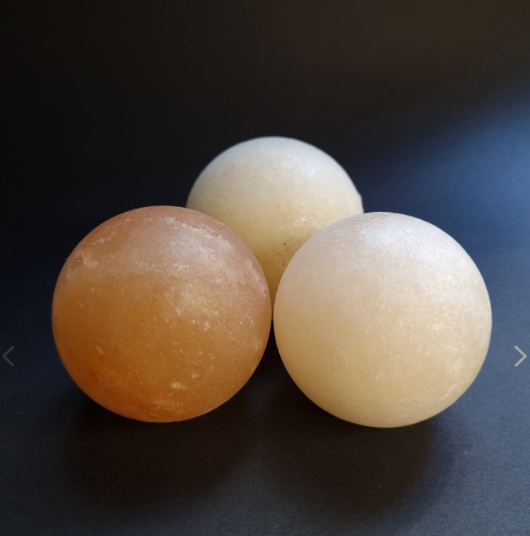 گوی نمک قطر (۶) مناسب ماساژ بدن و درمان گرفتگی عضلانی